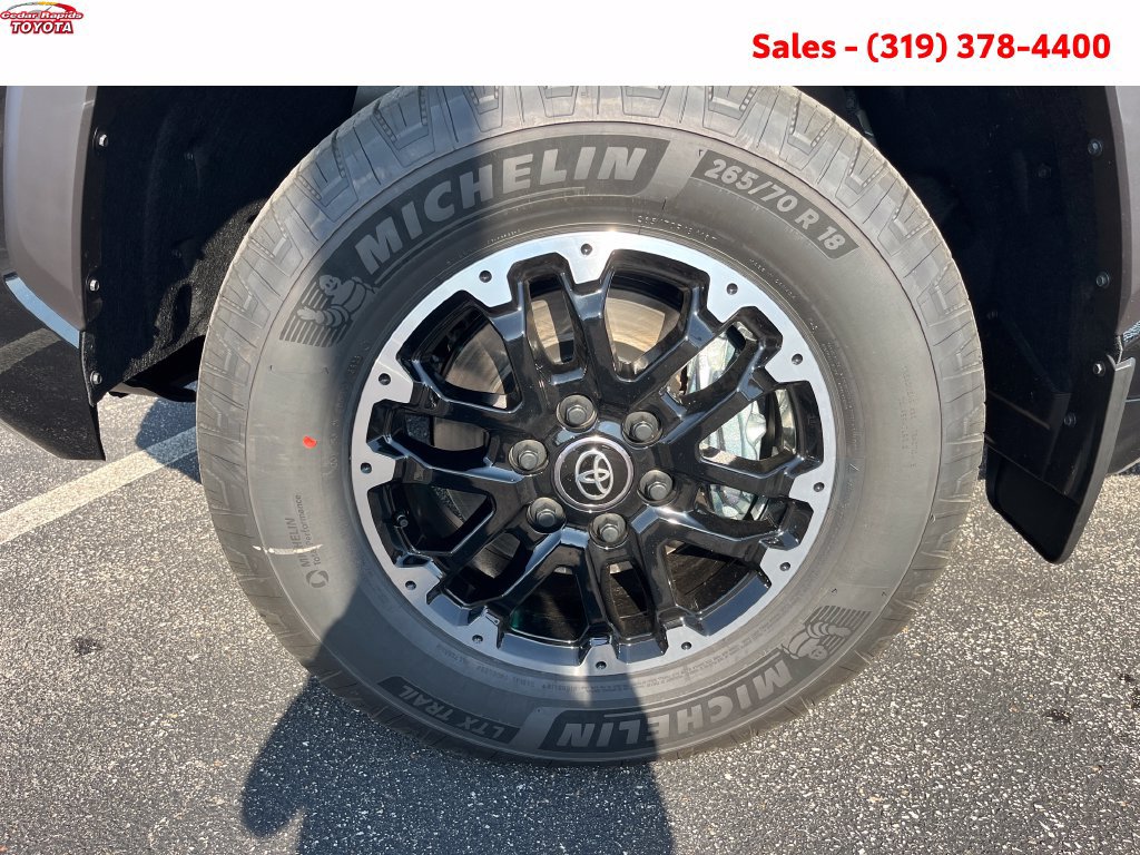 New 2026 Toyota Tundra SR5 w/ TRD Off-Road Premium Package AWD/4WD image 10