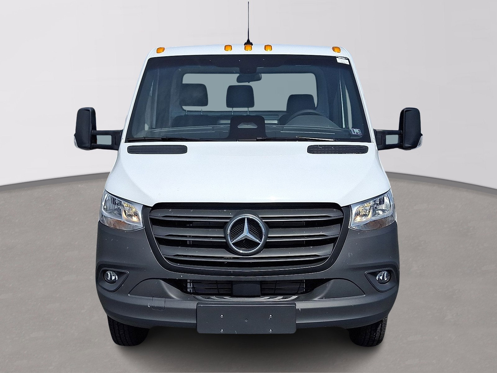 New 2025 Mercedes-Benz Sprinter 4500 image 2