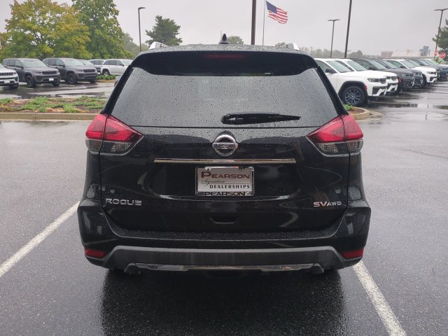 Used 2018 Nissan Rogue SV w/ Premium Package AWD/4WD image 5