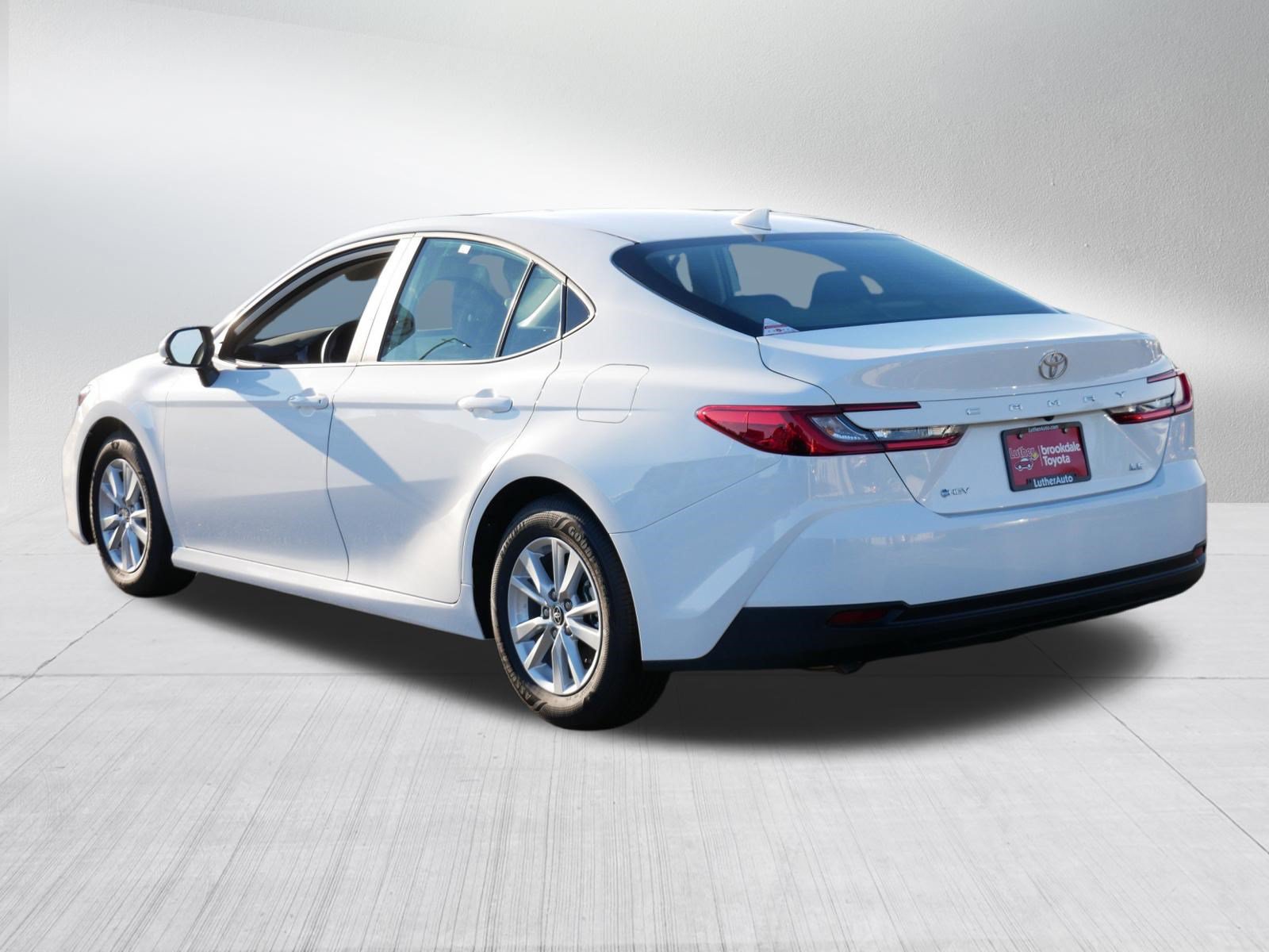 Used 2026 Toyota Camry LE FWD image 6