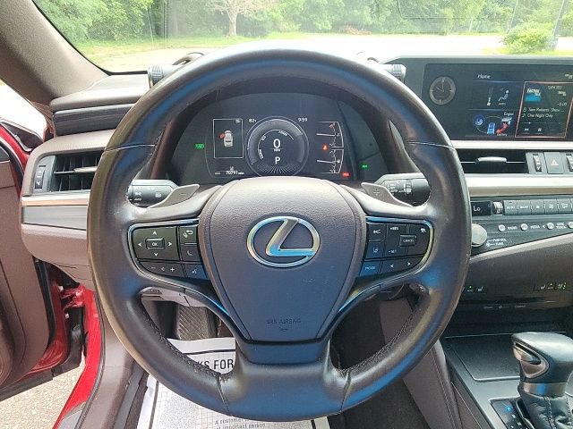 Used 2021 Lexus ES 300h w/ Premium Package FWD image 17