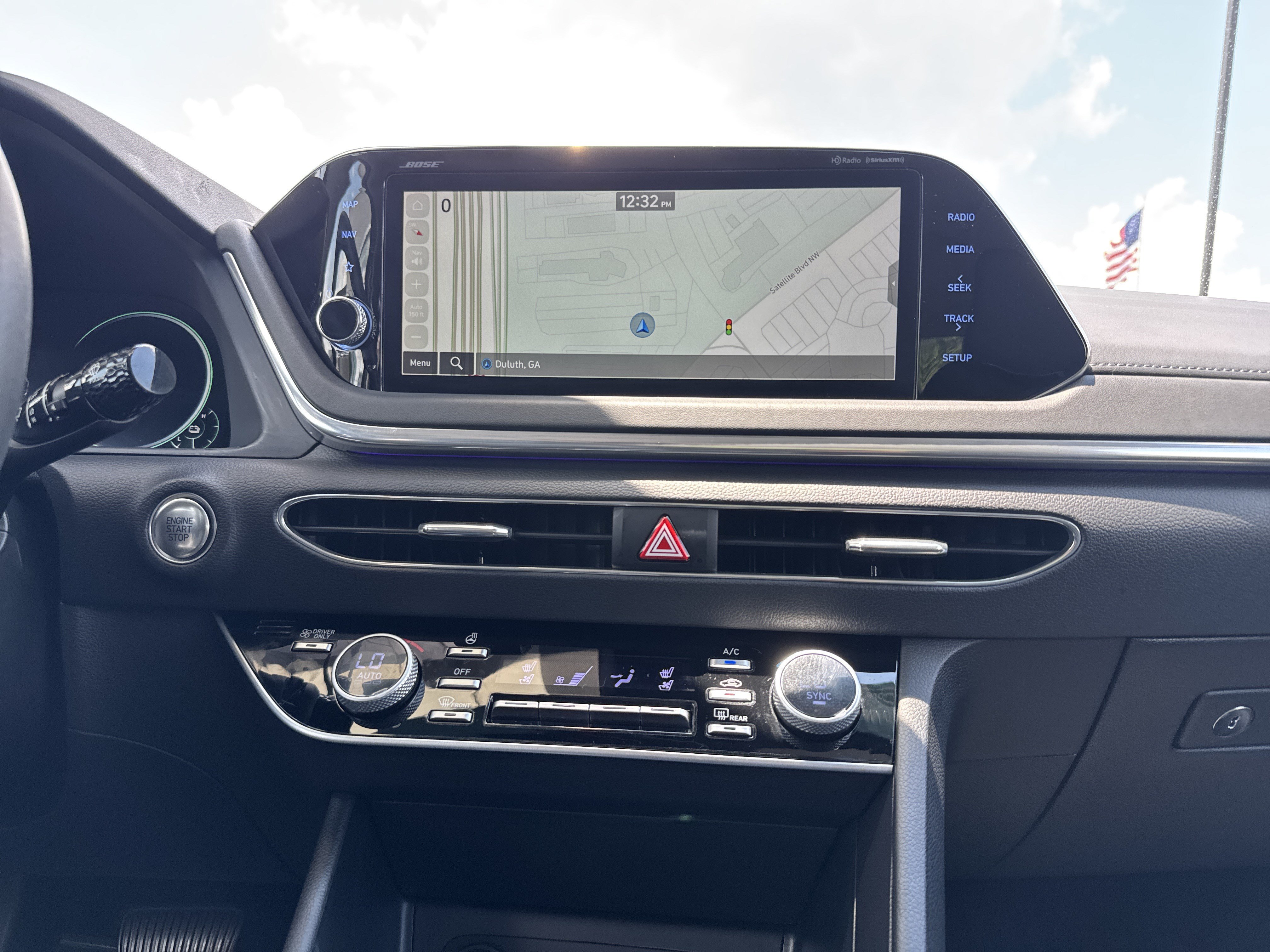 Used 2023 Hyundai Sonata Limited w/ Cargo Package FWD image 28