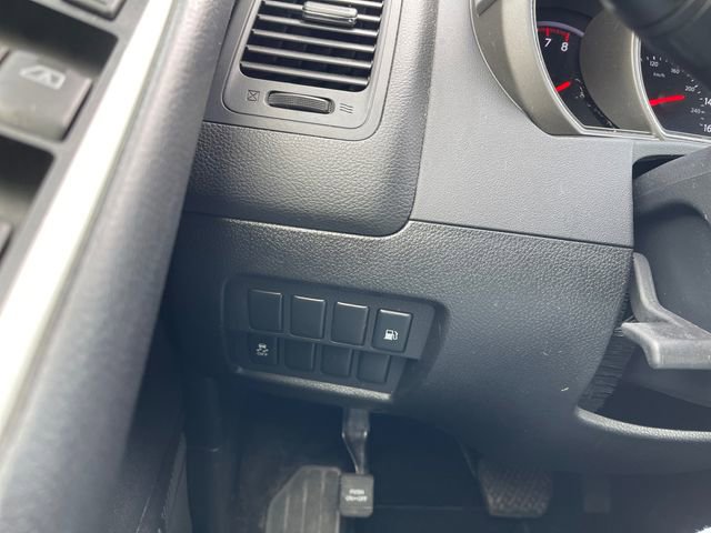 Used 2011 Nissan Murano SV image 16