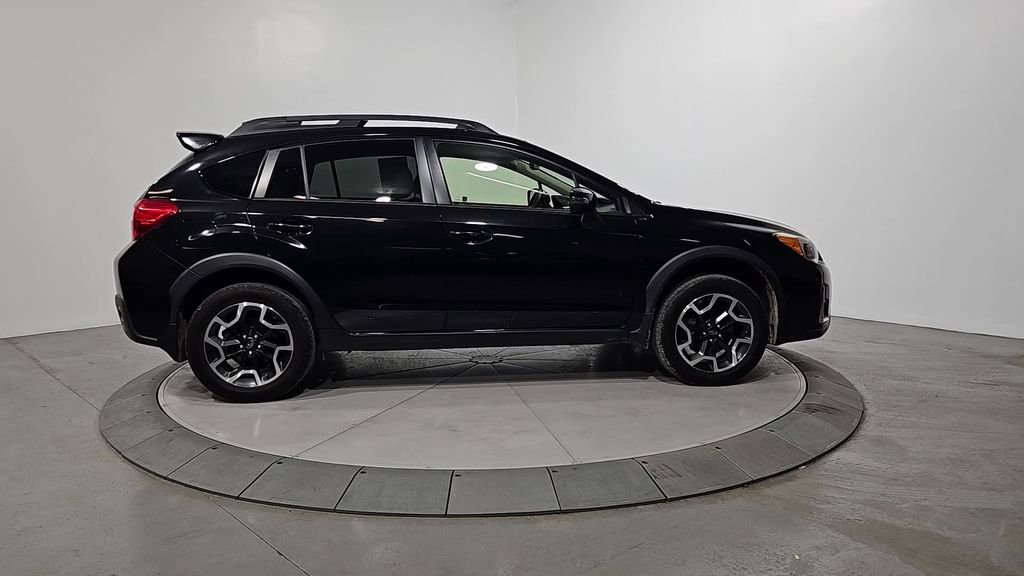 Used 2016 Subaru Crosstrek 2.0i Limited w/ Popular Package #2 image 7