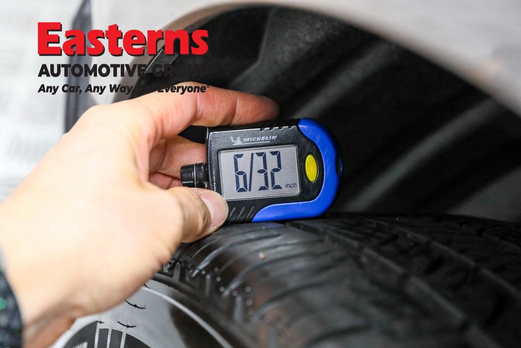 Used 2024 Toyota Venza LE image 26