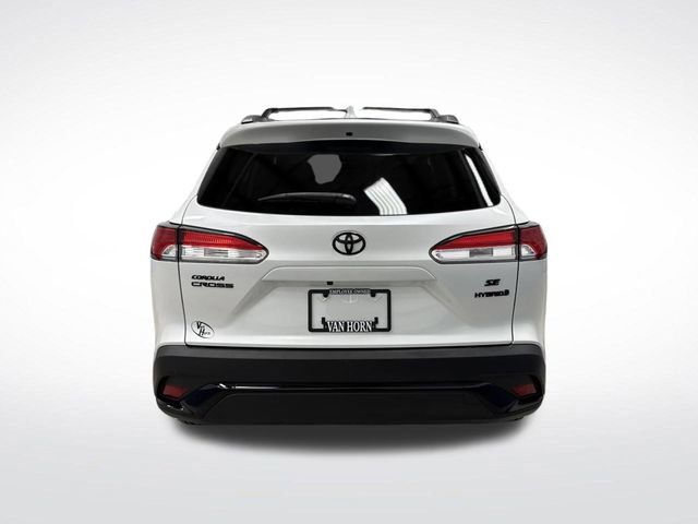 Used 2024 Toyota Corolla Cross SE image 12