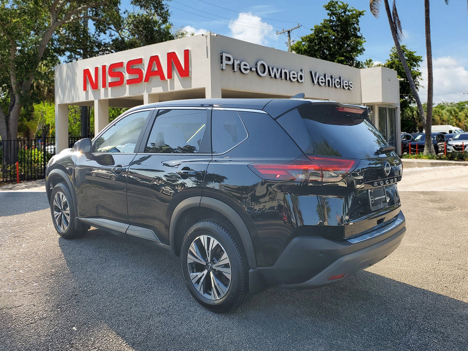 Certified 2023 Nissan Rogue SV image 6