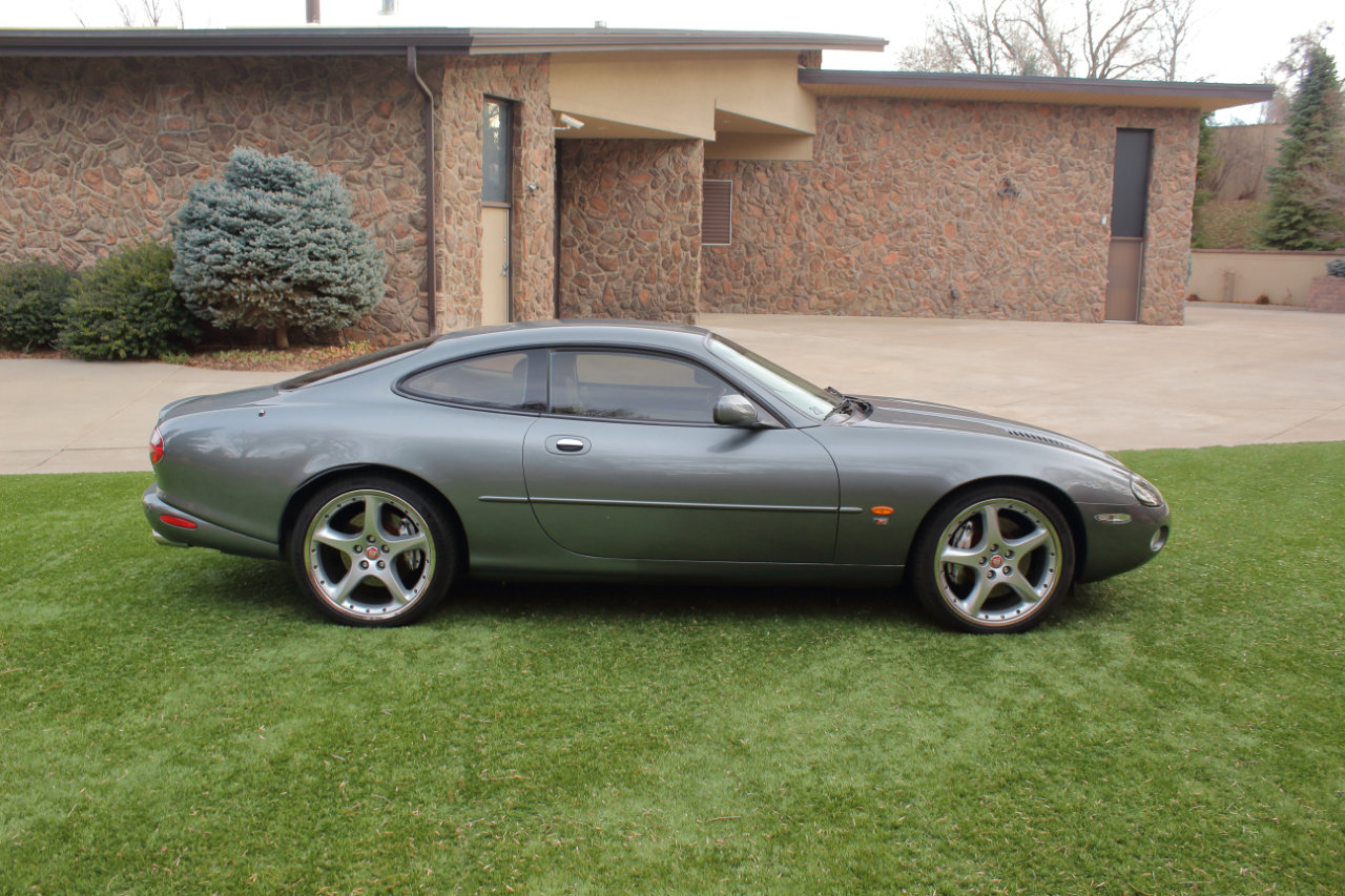 Used 2003 Jaguar XK8 Coupe image 10
