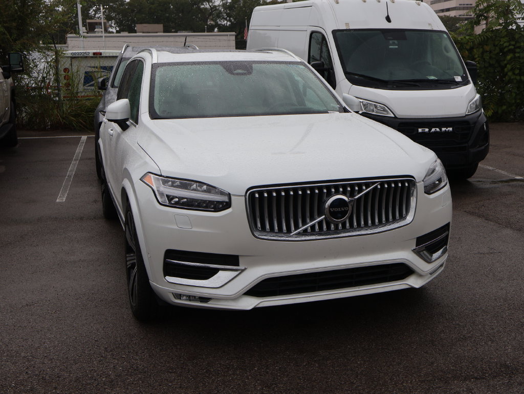 Used 2023 Volvo XC90 B6 Ultimate w/ Lounge Package AWD/4WD image 5