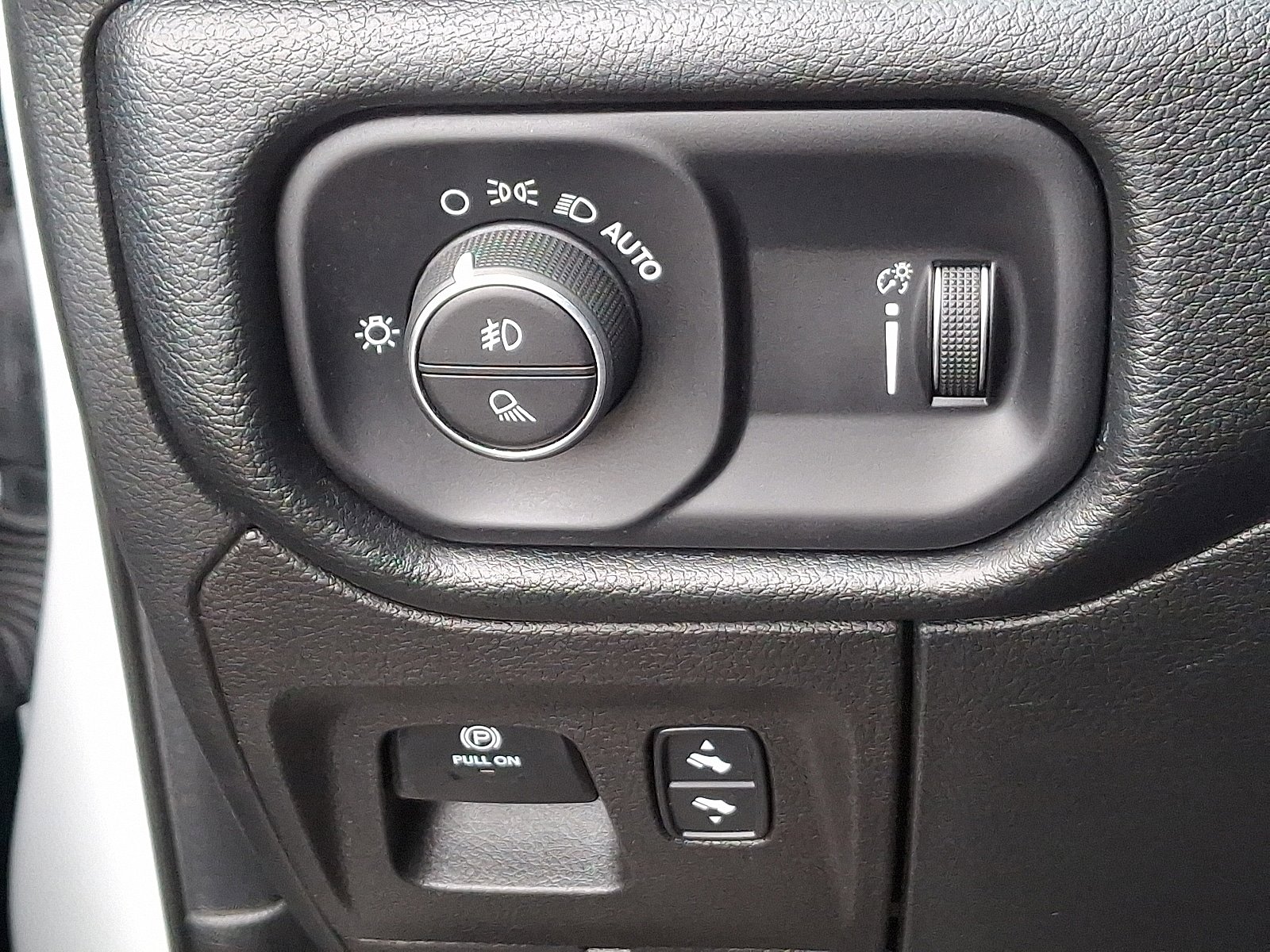 Certified 2022 RAM 1500 Big Horn AWD/4WD image 23