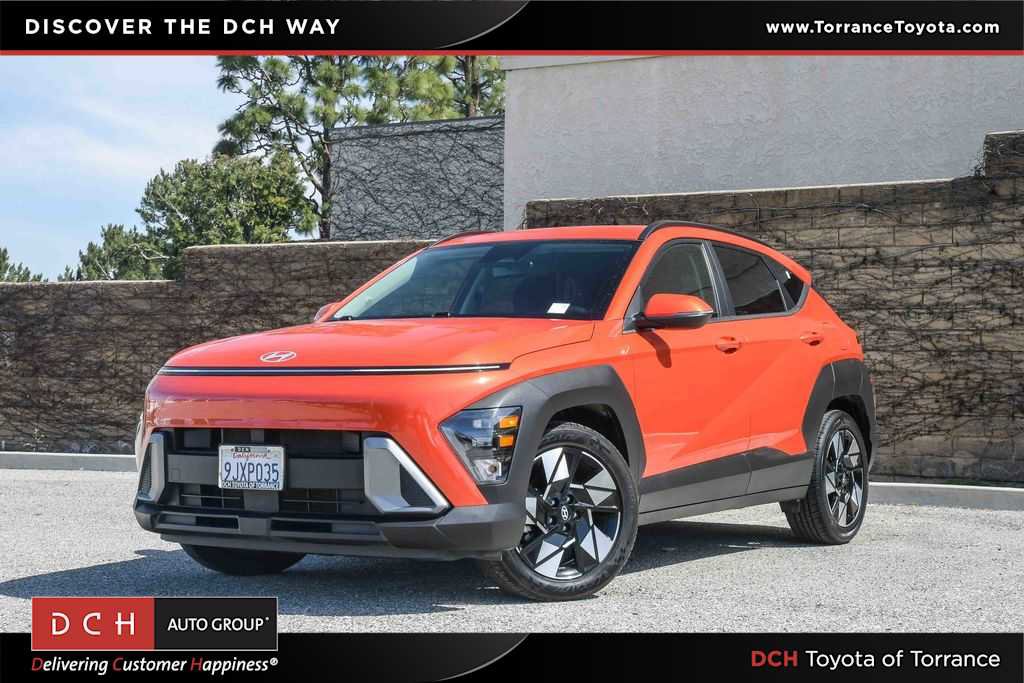 Used 2024 Hyundai Kona SEL image 1