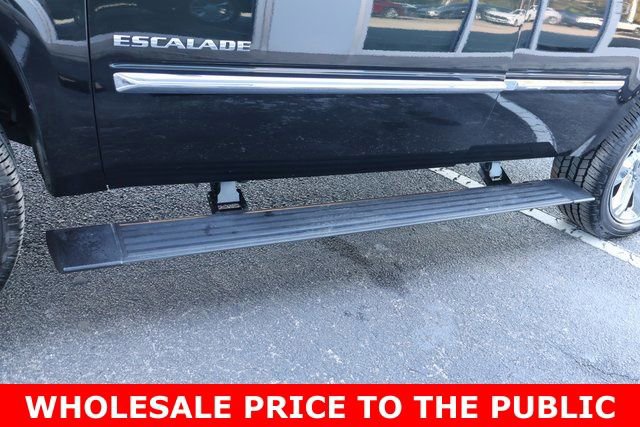 Used 2013 Cadillac Escalade Platinum image 10