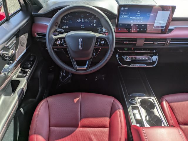 Certified 2025 Lincoln Corsair Reserve FWD image 16