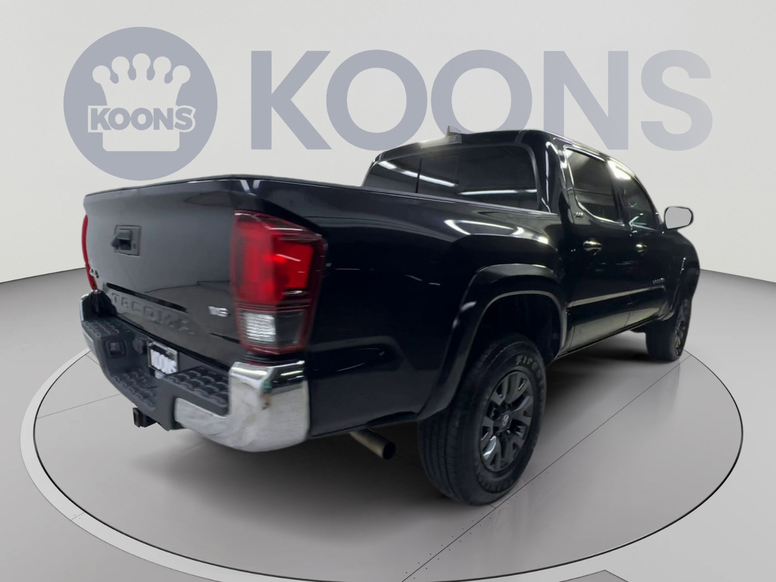 Used 2022 Toyota Tacoma SR5 AWD/4WD image 11