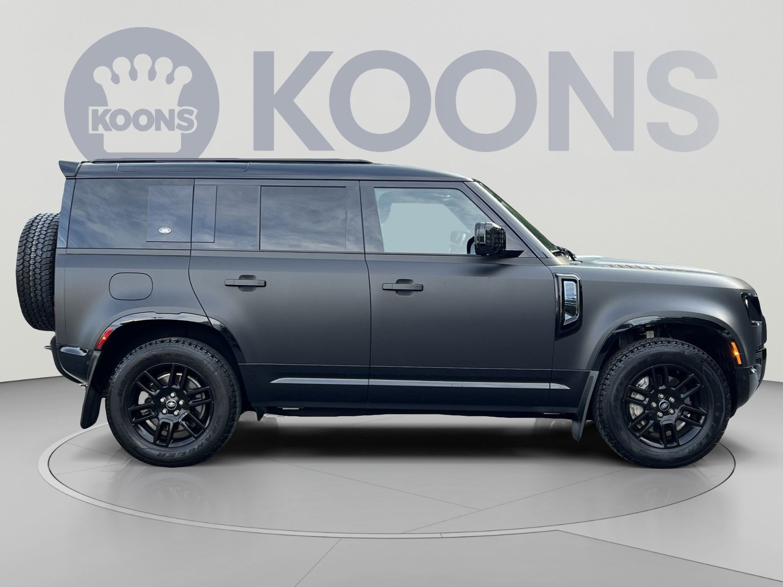Used 2022 Land Rover Defender 110 X-Dynamic HSE AWD/4WD image 12