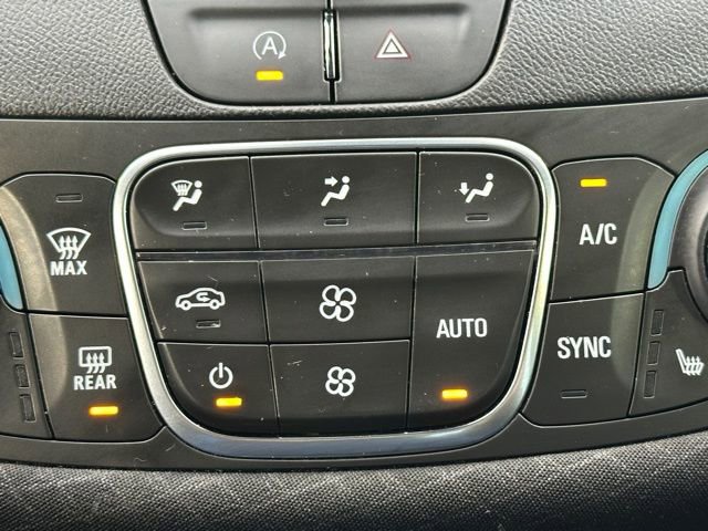 Used 2023 Chevrolet Malibu LT w/ Driver Confidence Package FWD image 39