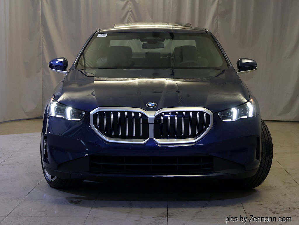 Used 2026 BMW 540i xDrive AWD/4WD image 5