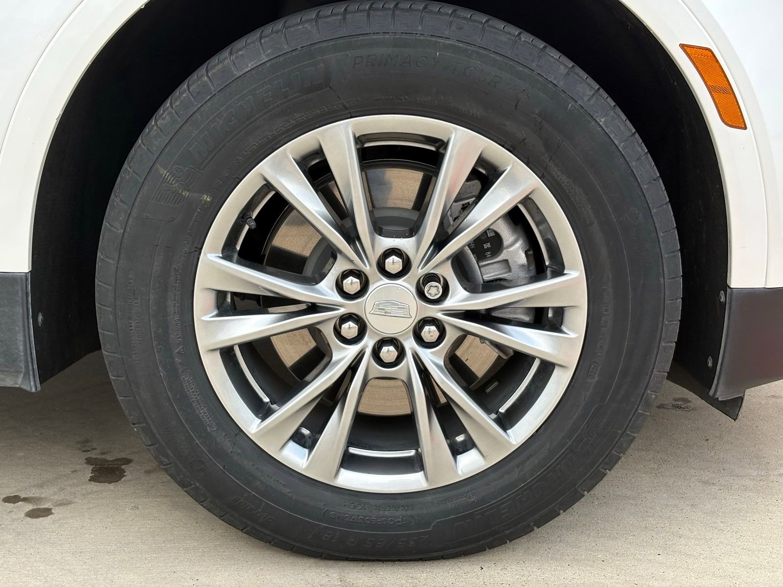 Used 2021 Cadillac XT5 Premium Luxury w/ LPO, Floor Liner Package FWD image 10