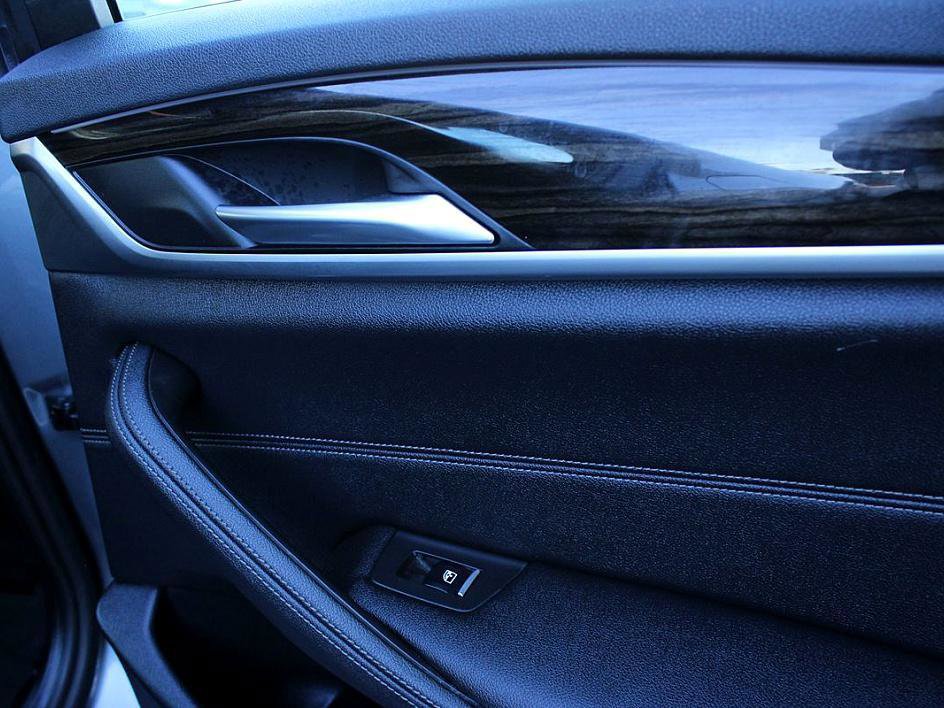 Used 2022 BMW 530i w/ Convenience Package image 22