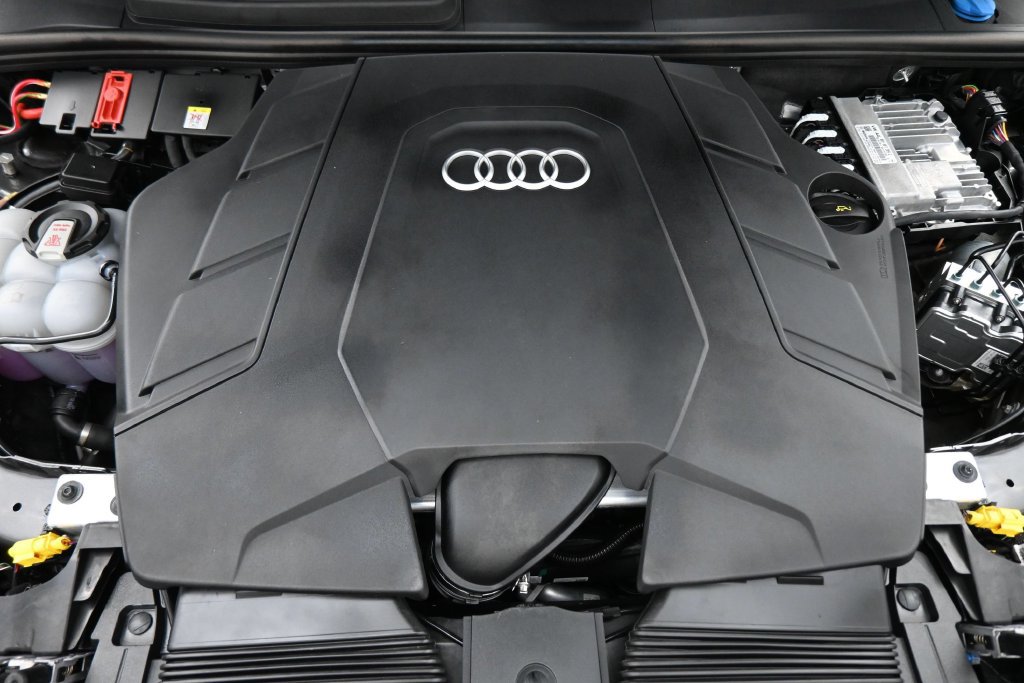Used 2023 Audi Q7 3.0T Premium Plus AWD/4WD image 22