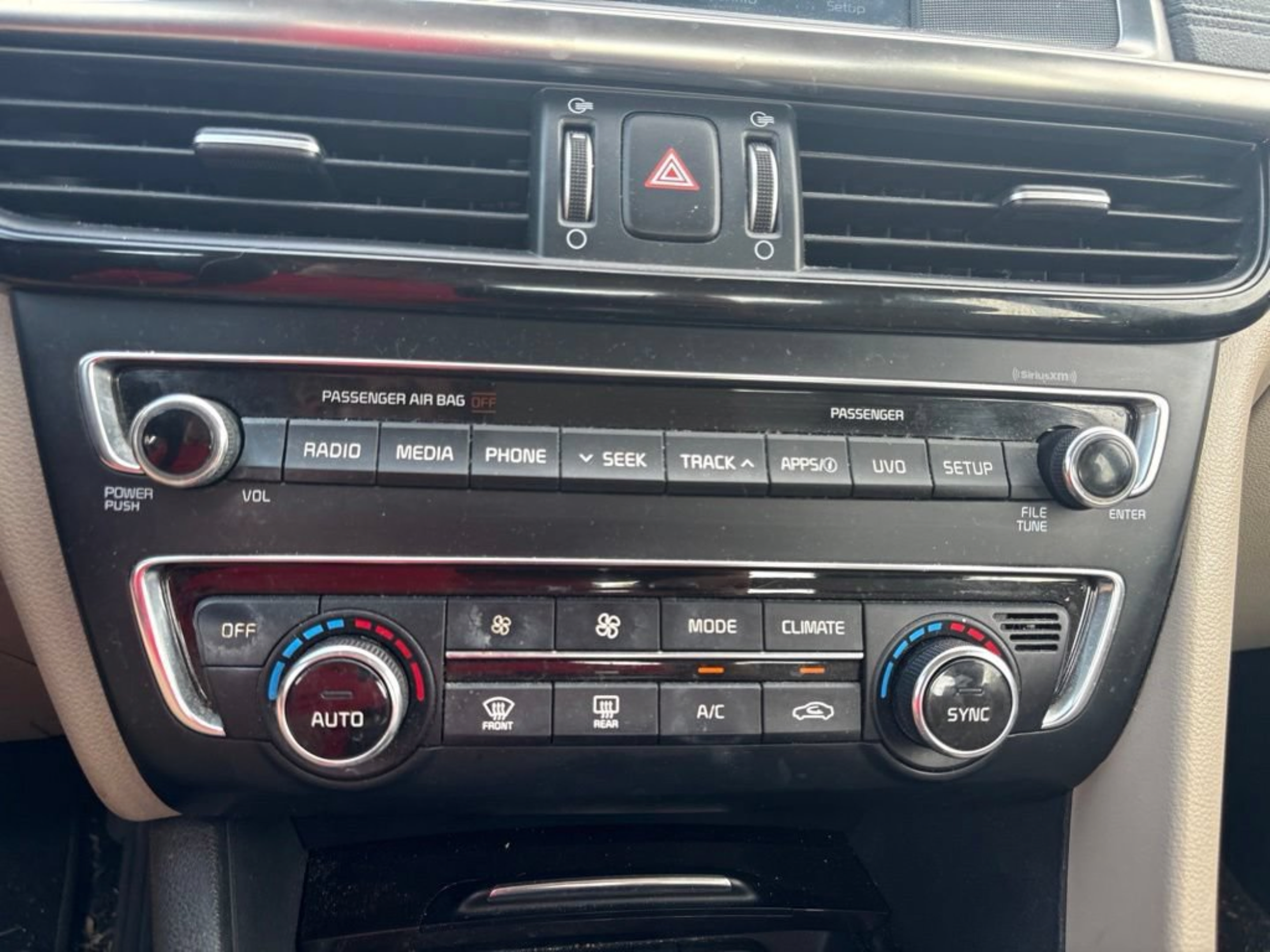 Used 2018 Kia Optima EX w/ Premium Package FWD image 13