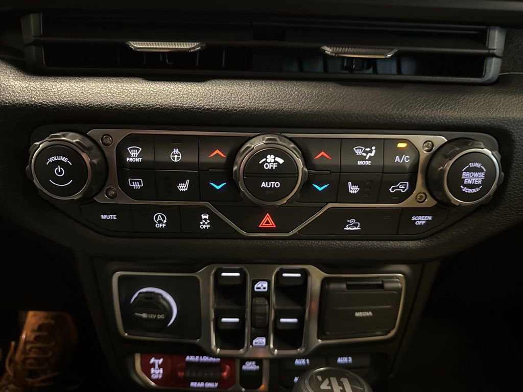 New 2026 Jeep Wrangler Unlimited Sport AWD/4WD image 32