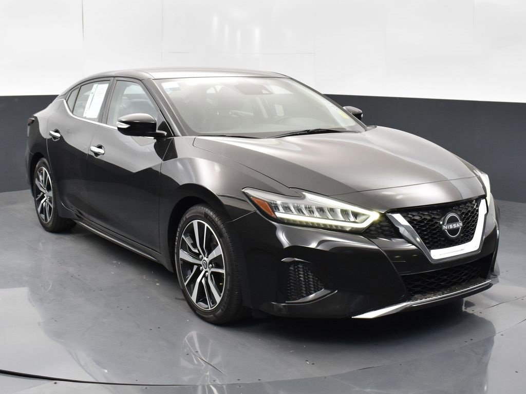 Used 2023 Nissan Maxima SV w/ Floor Mat Group