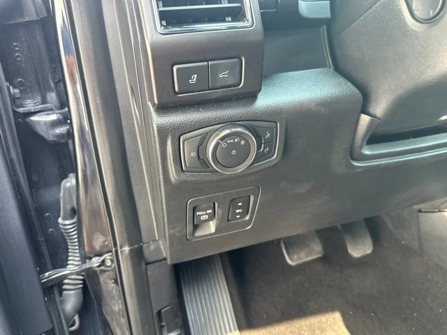 Used 2019 Ford Expedition Max Limited RWD image 24