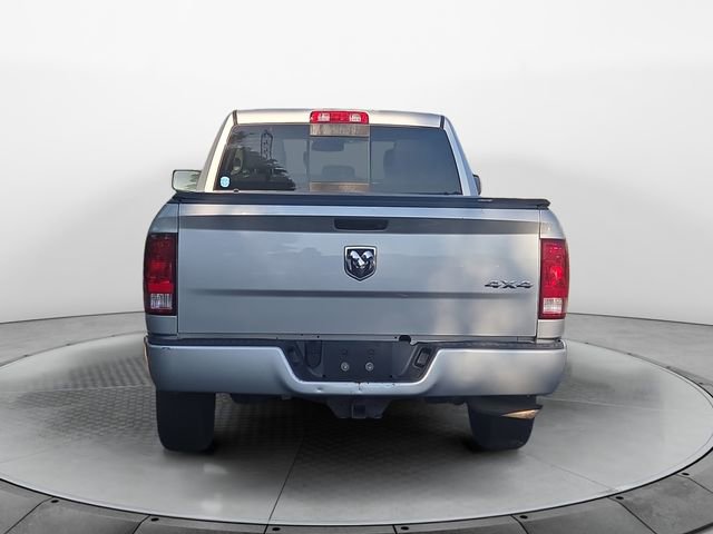 Used 2017 RAM 1500 Express AWD/4WD image 4