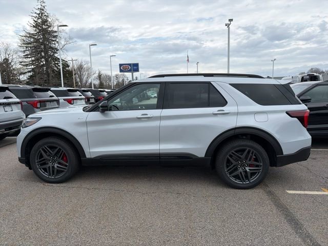 New 2026 Ford Explorer ST-Line image 6