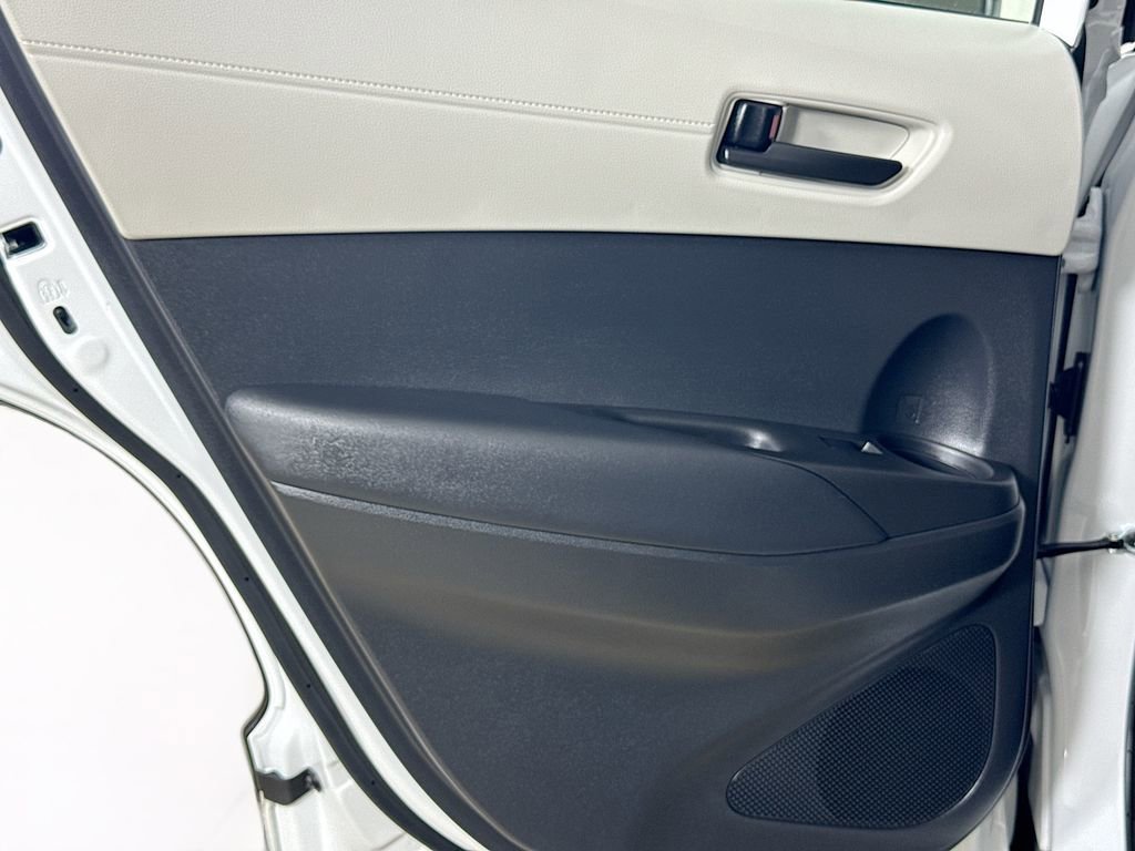 Certified 2025 Toyota Corolla Cross L image 21