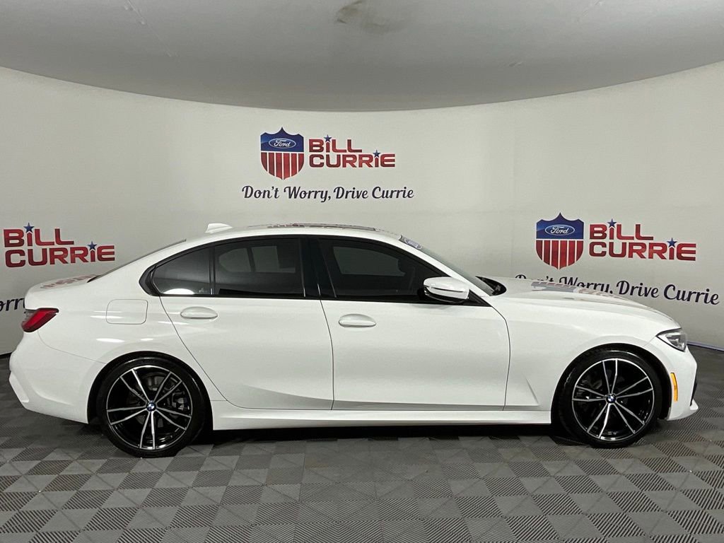 Used 2020 BMW 330i Sedan w/ M Sport Package image 2