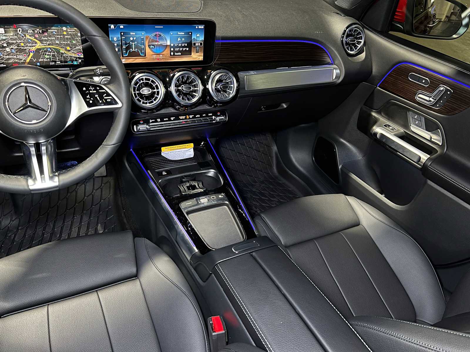 New 2025 Mercedes-Benz GLB 250 4MATIC image 33