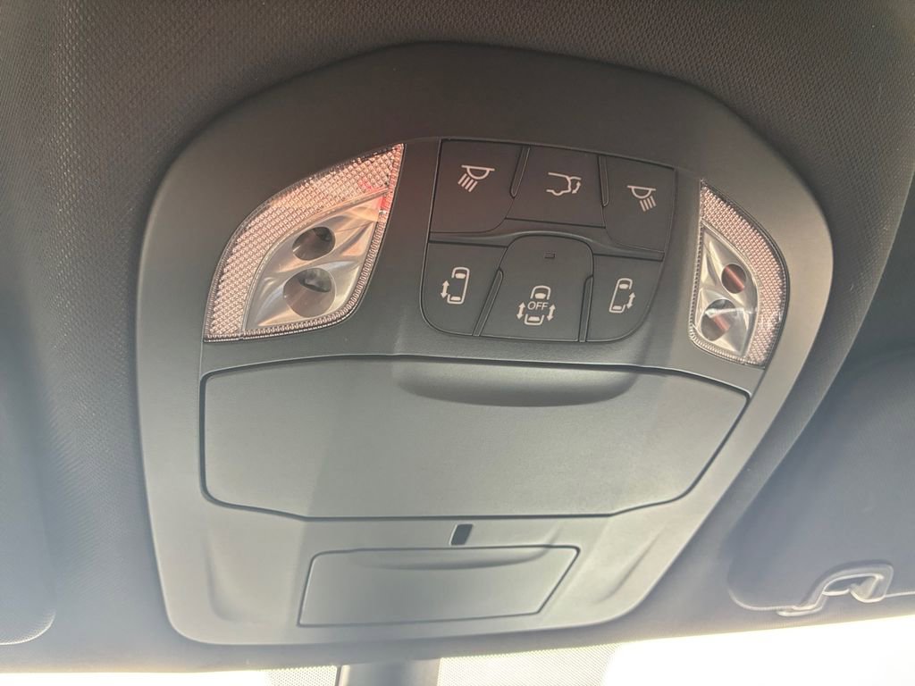 New 2026 Chrysler Pacifica Select FWD image 12