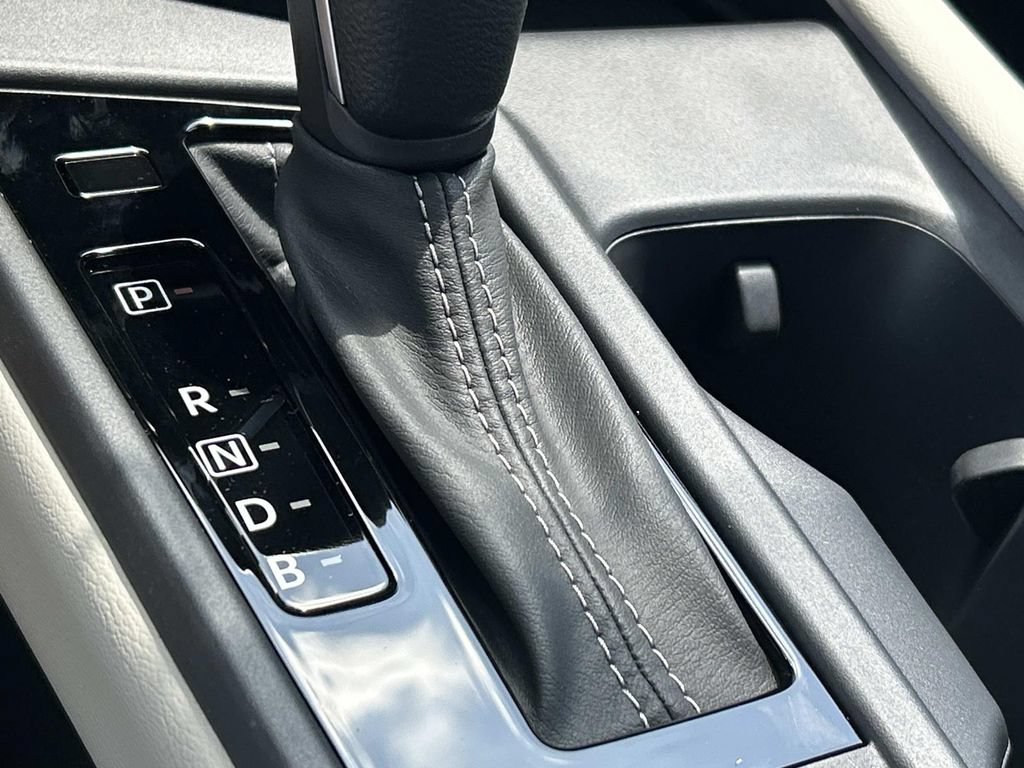 New 2026 Nissan Sentra SL w/ Floor Mat Package FWD image 34