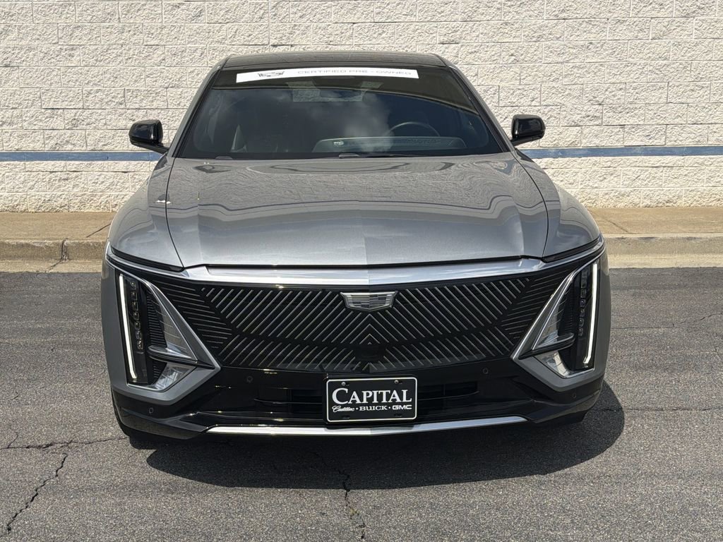 Used 2024 Cadillac Lyriq Tech image 3