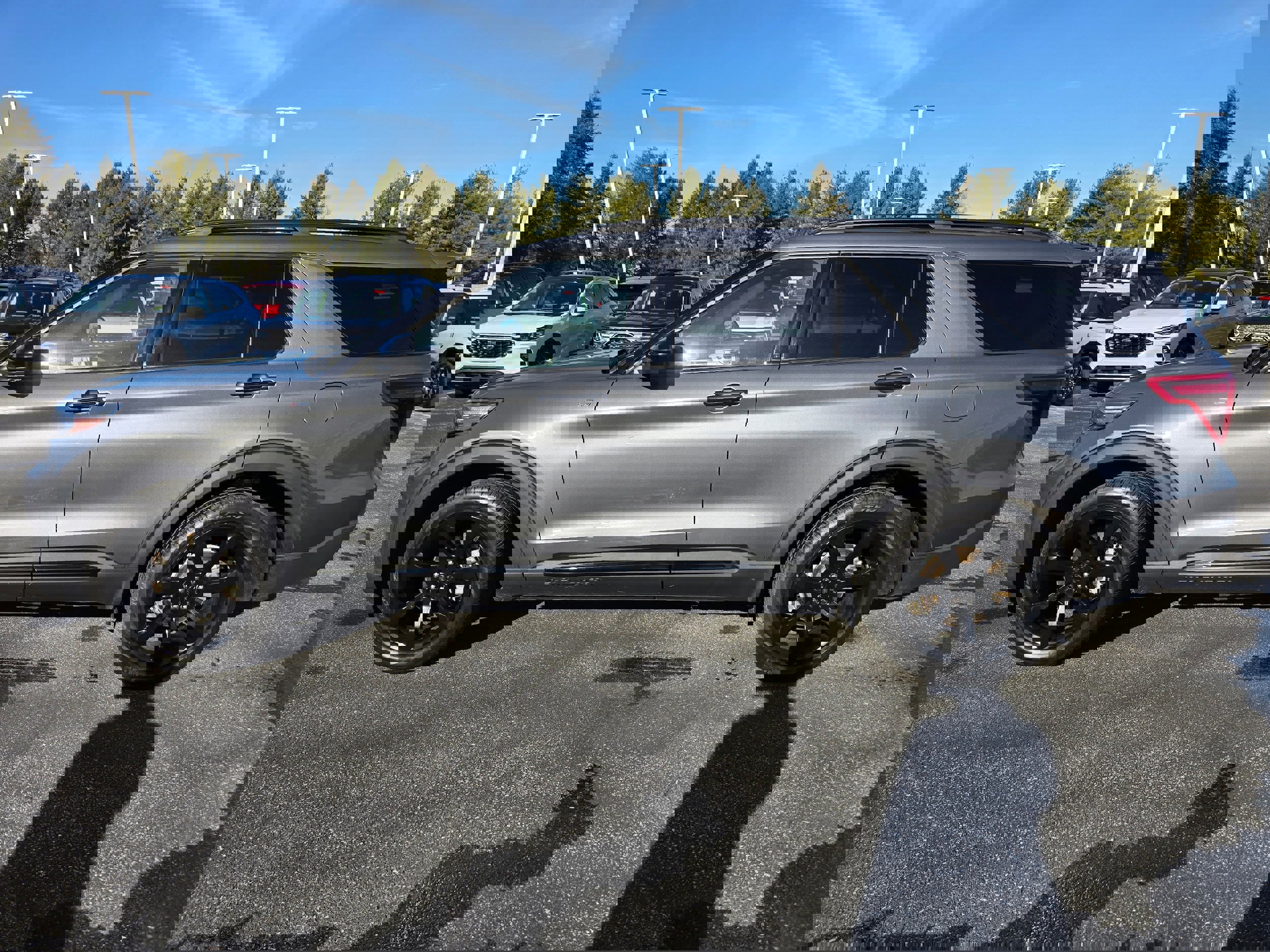 Certified 2022 Ford Explorer ST-Line image 2