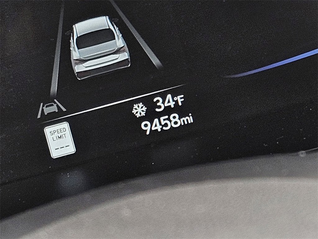 Certified 2025 Hyundai Elantra Sport image 12