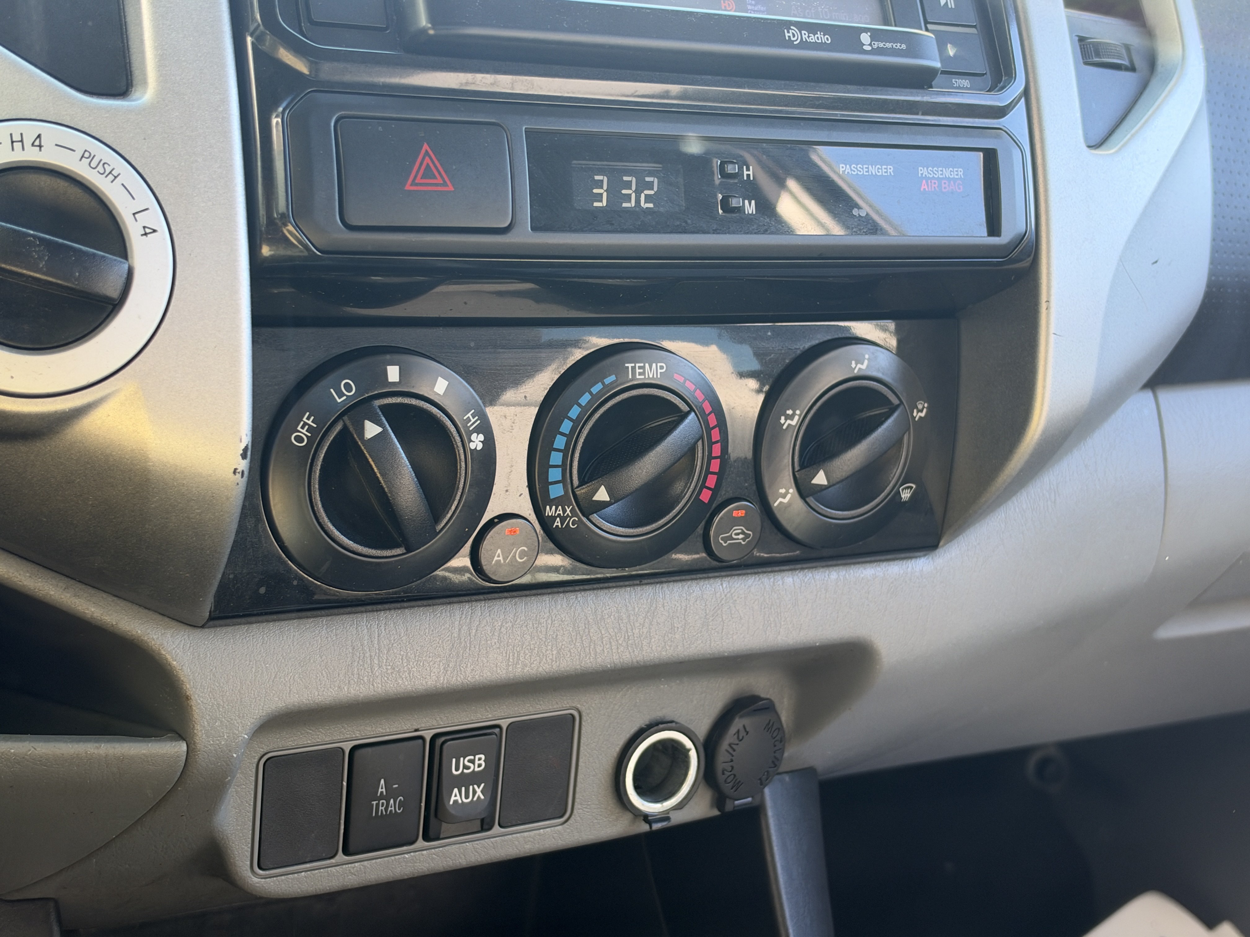 Used 2014 Toyota Tacoma 4x4 Double Cab w/ TRD Off-Road Package image 37