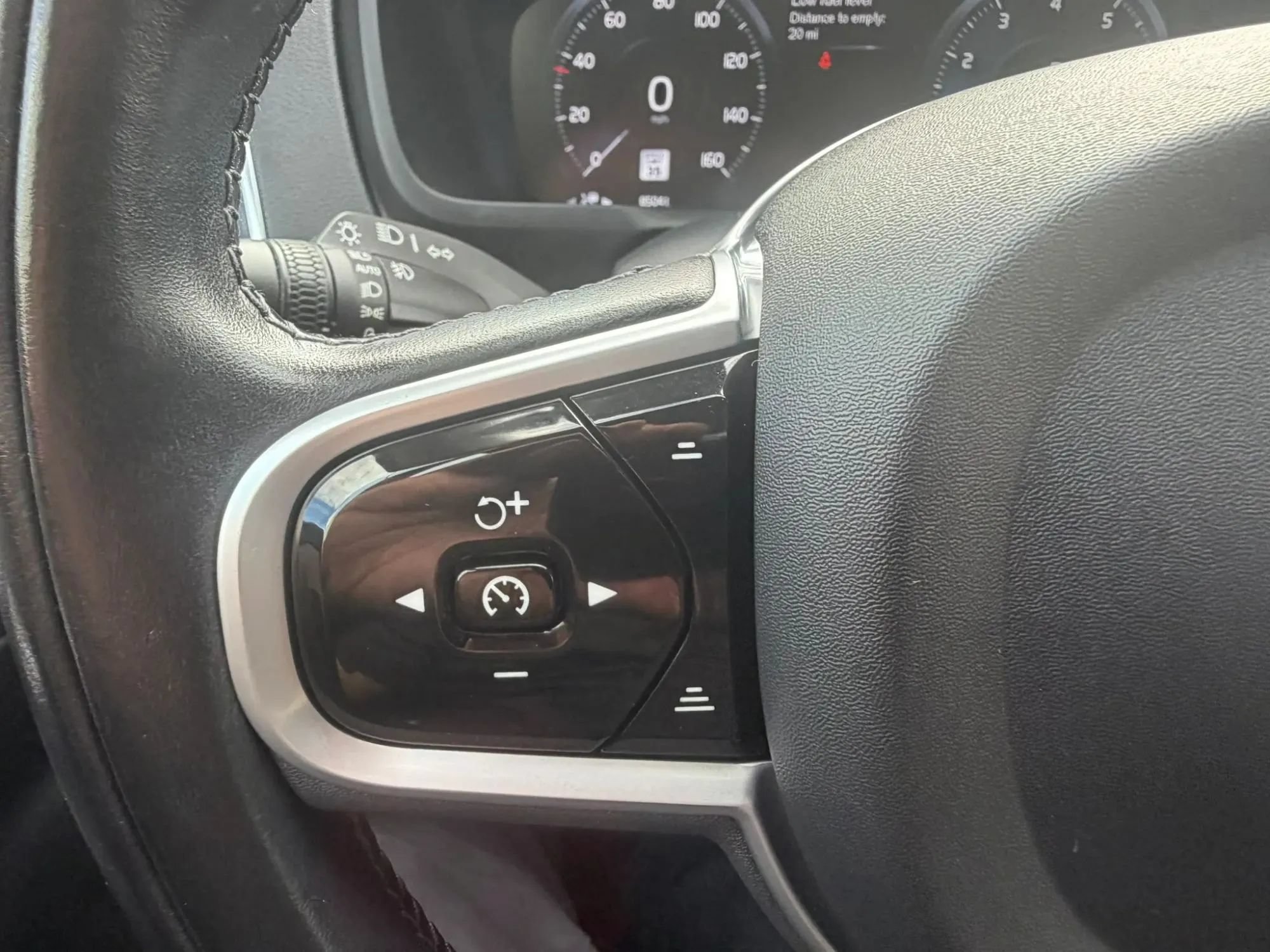 Used 2022 Volvo XC90 T6 Inscription w/ Lounge Package AWD/4WD image 13