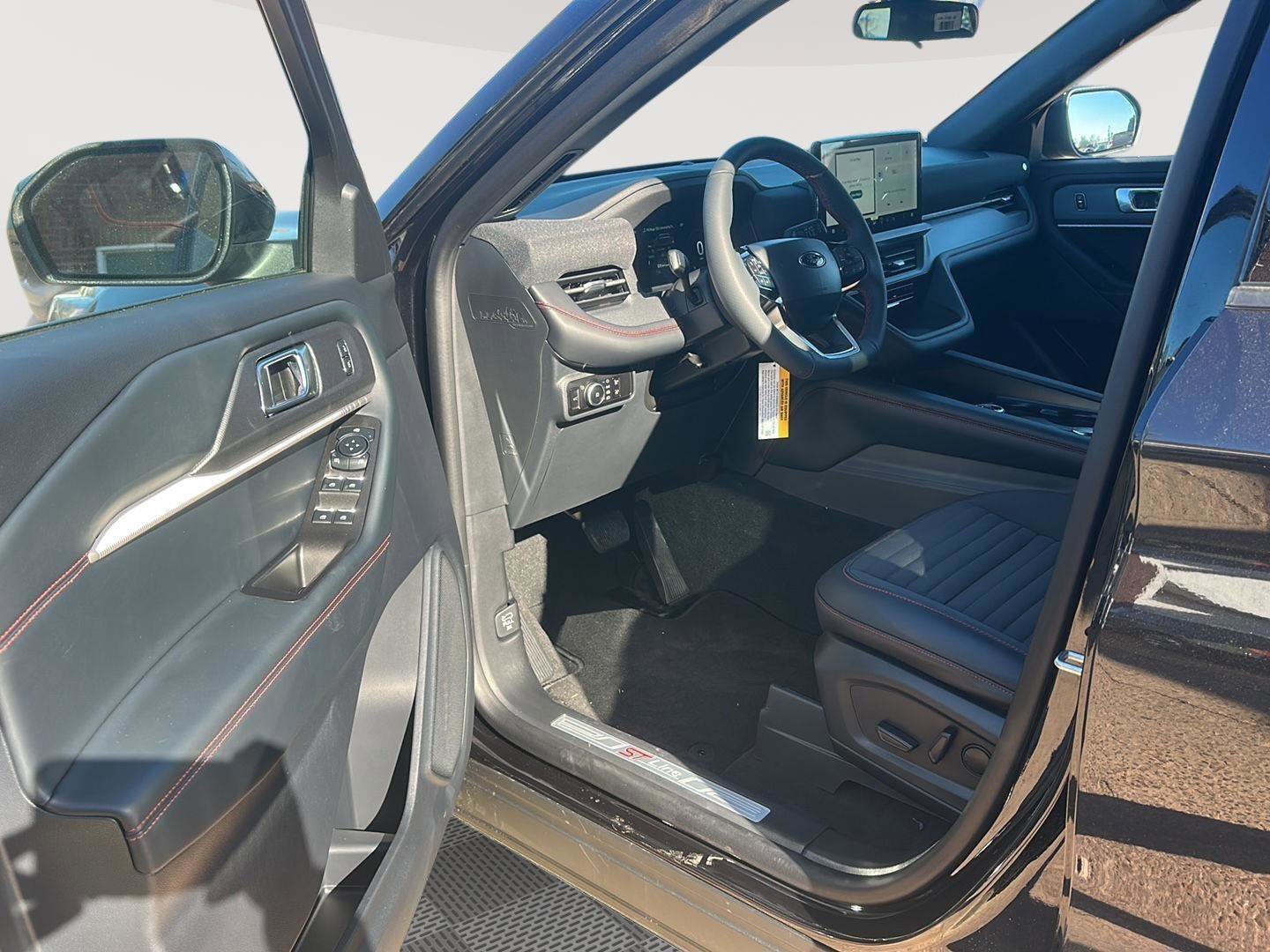 New 2026 Ford Explorer ST-Line image 16