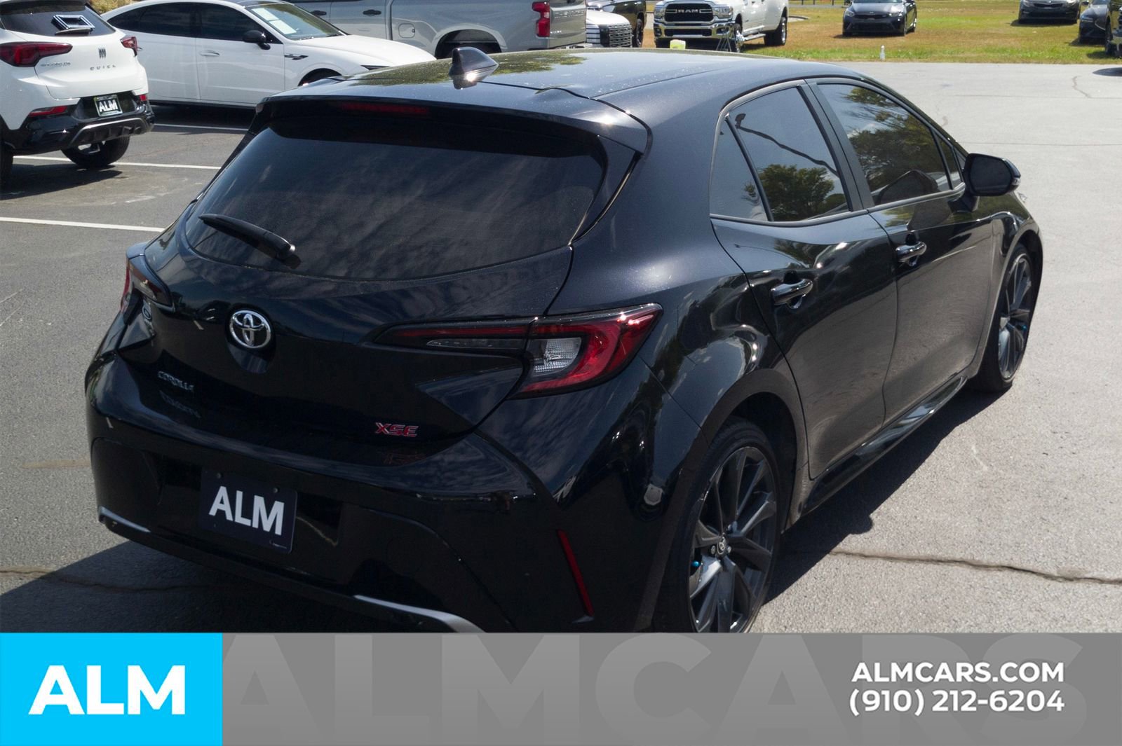 Used 2025 Toyota Corolla XSE FWD image 6