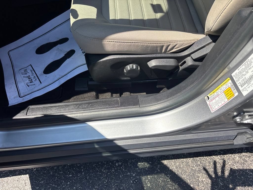 Used 2020 Ford Fusion S FWD image 15