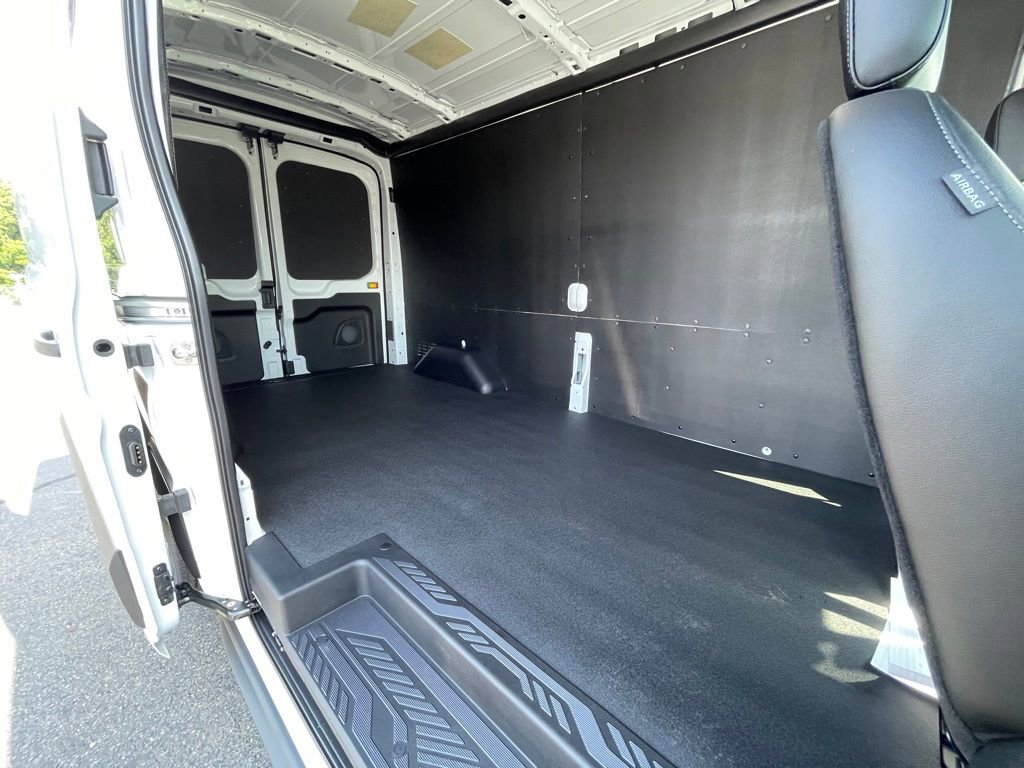 New 2025 Ford Transit 250 148 Medium Roof w/ Load Area Protection Package image 19