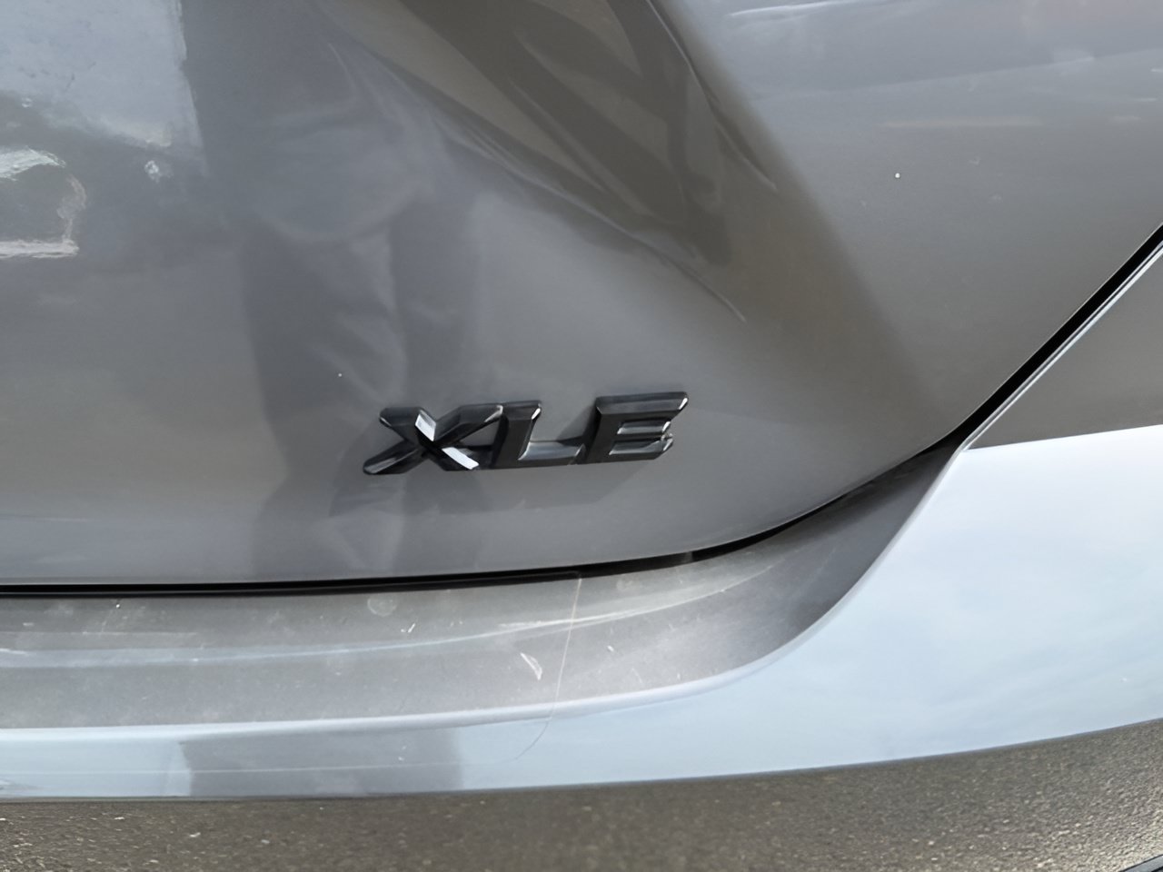 Used 2026 Toyota Camry XLE FWD image 9