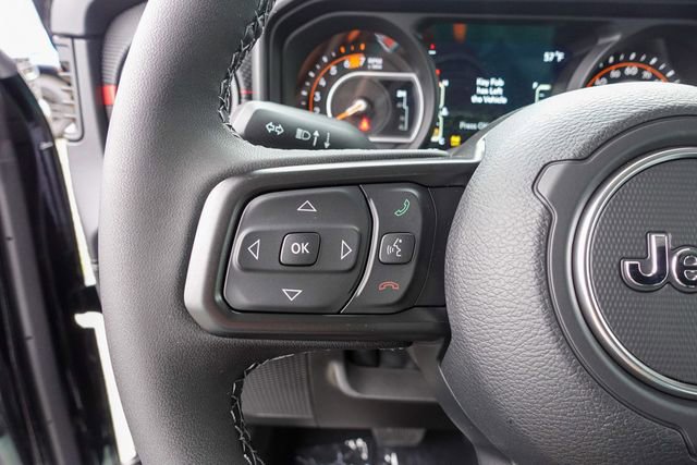 New 2026 Jeep Wrangler Unlimited Rubicon w/ Technology Group image 19