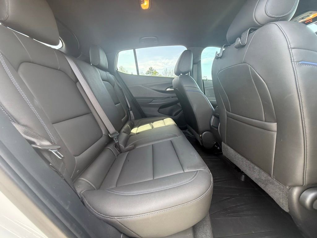 Used 2024 Buick Envista Sport Touring w/ Convenience I Package FWD image 35