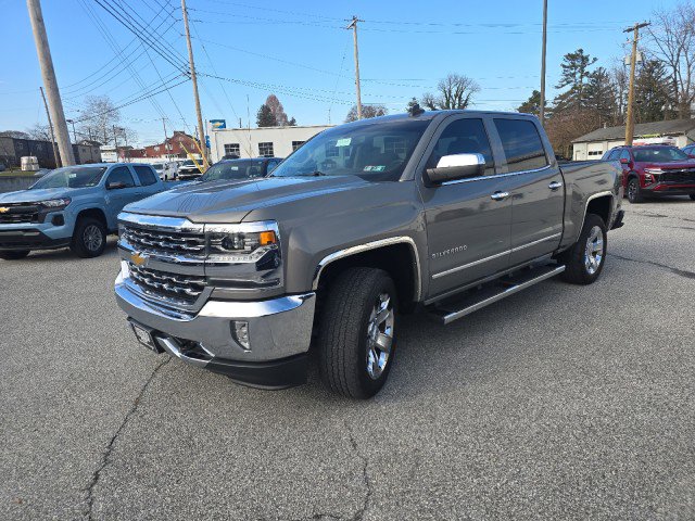 Used 2017 Chevrolet Silverado 1500 LTZ w/ Sport Package image 7