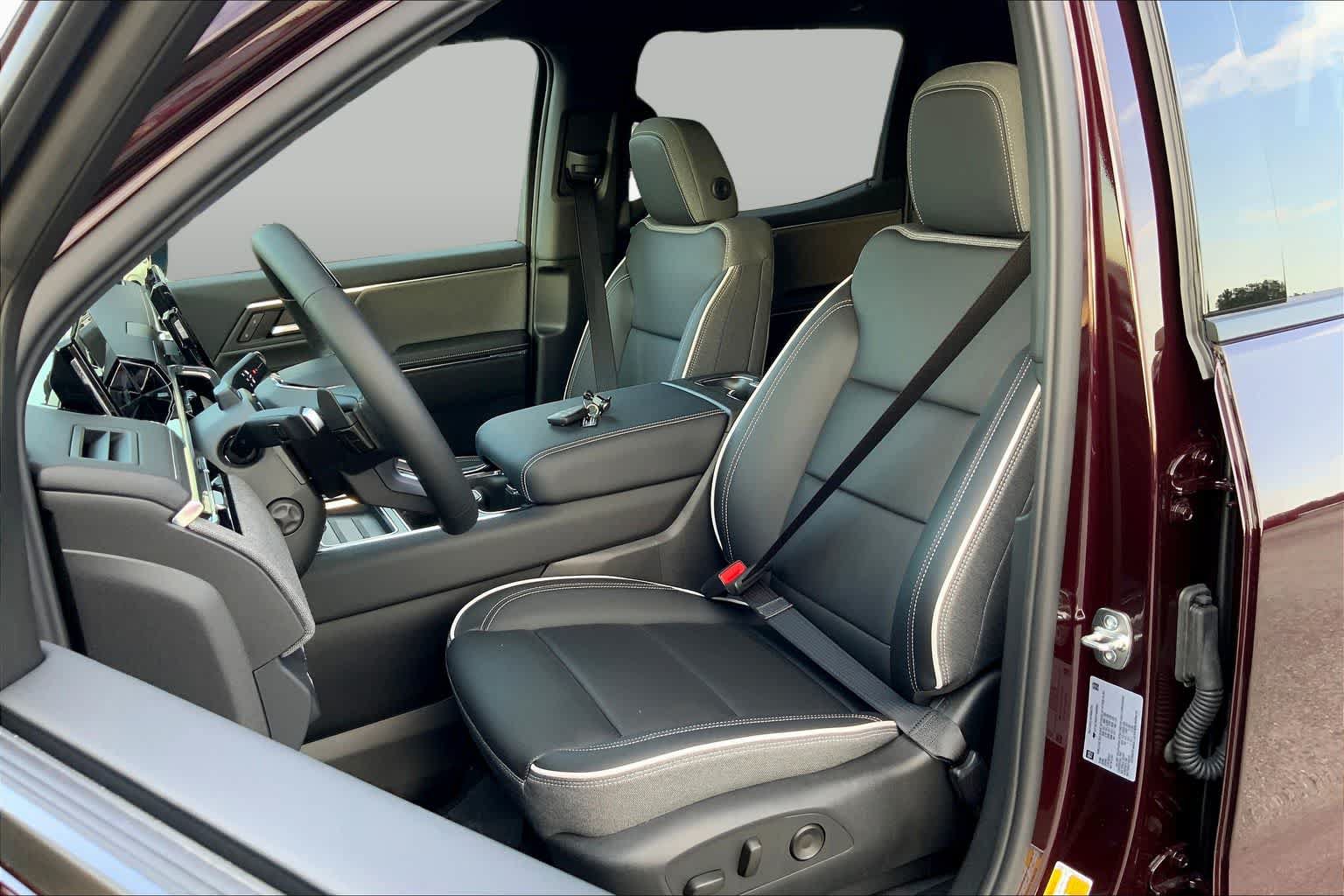 New 2026 GMC Sierra EV Elevation w/ Premium Package AWD/4WD image 9