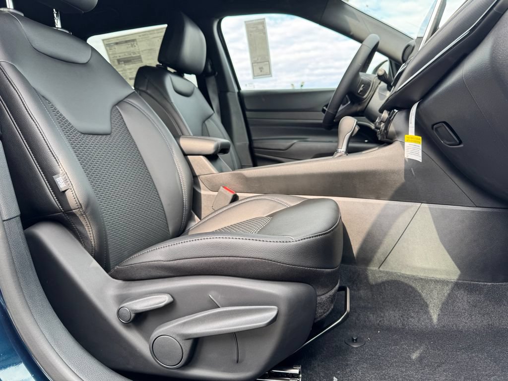New 2026 Jeep Compass Latitude AWD/4WD image 10